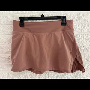Lululemon skirt size 8